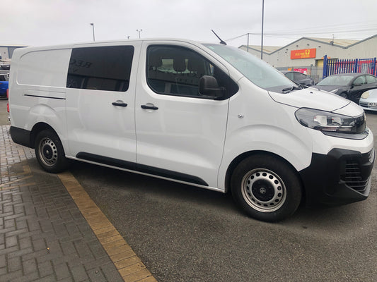 2024/24 VAUXHALL VIVARO XL 6 SEAT CREW VAN