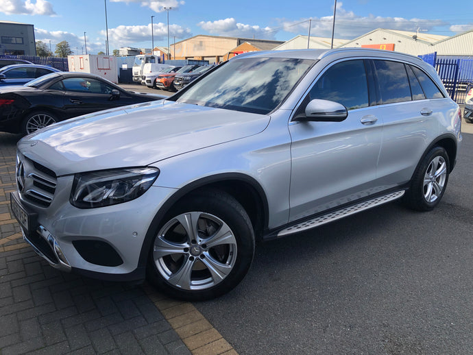 MERCEDES-BENZ GLC220 SPORT CAR