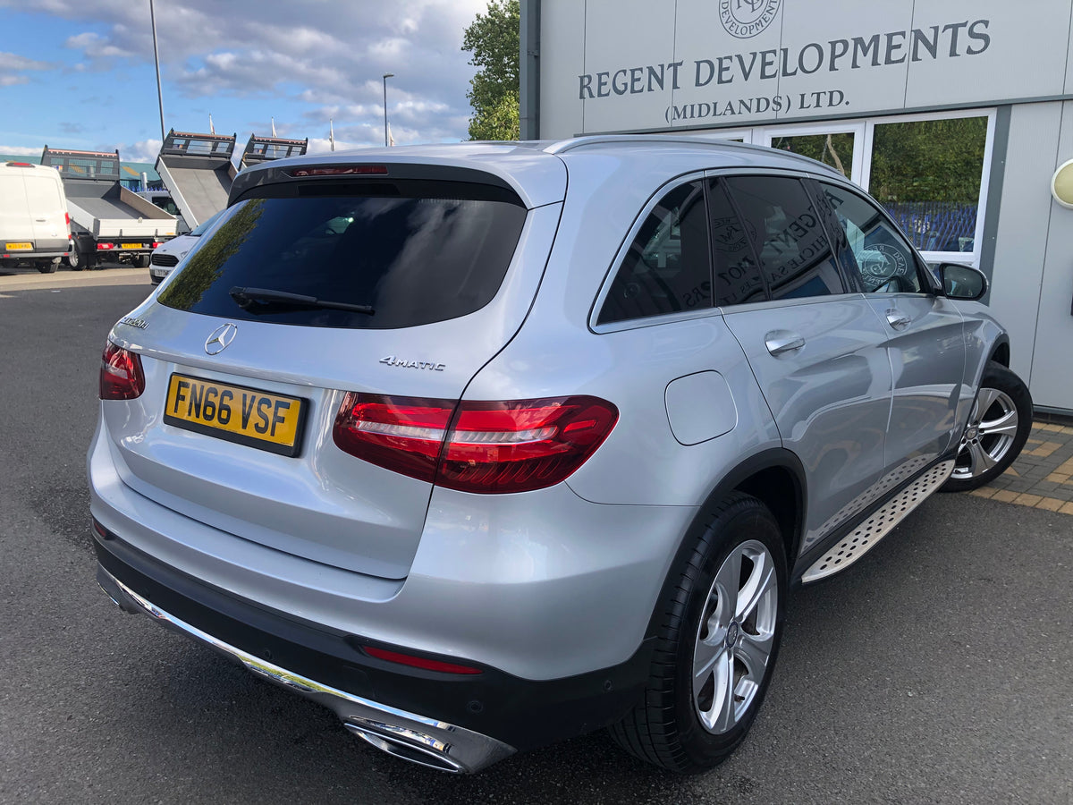 MERCEDES-BENZ GLC220 SPORT CAR