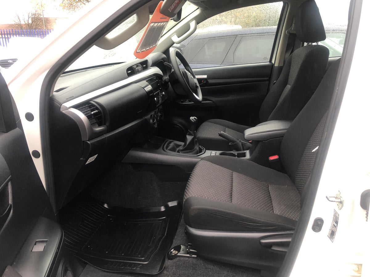 2021 TOYOTA HI LUX ACTIVE YG21OUL