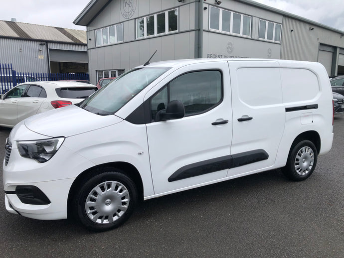 2022/22VAUXHALL COMBO SPORTIVE LWB