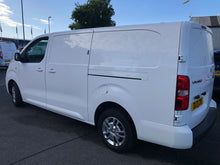 2021/21 VAUXHALL LWB VIVARO SPORTIVE