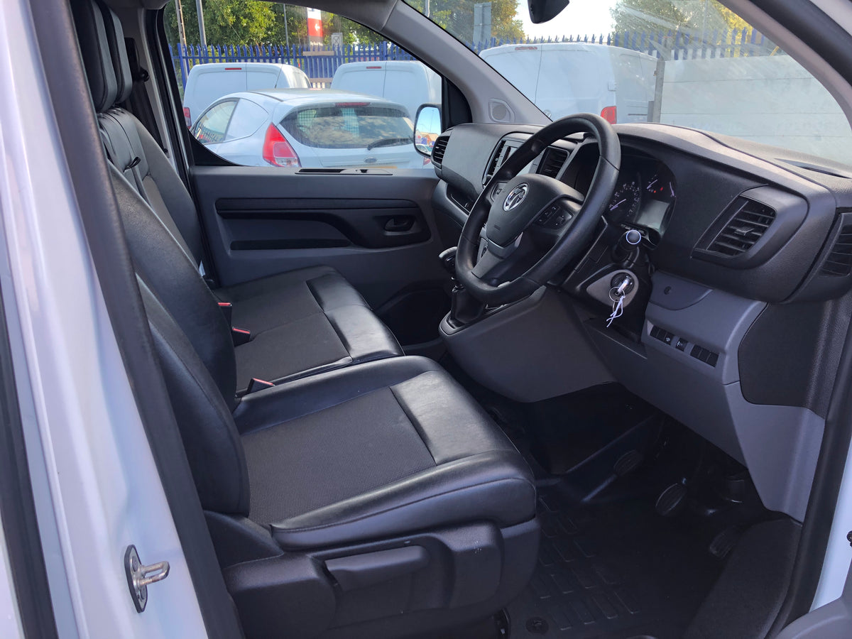 2021/21 VAUXHALL LWB VIVARO SPORTIVE