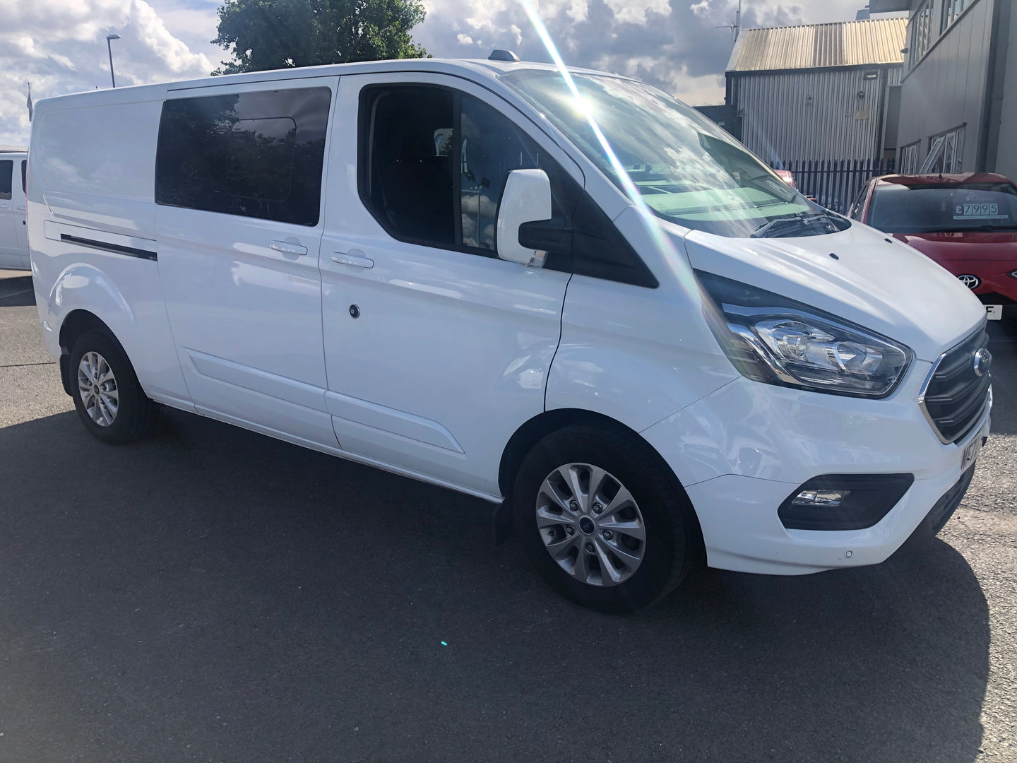 FORD TRANSIT CUSTOM LTD 5 SEAT CREW VAN L2H1