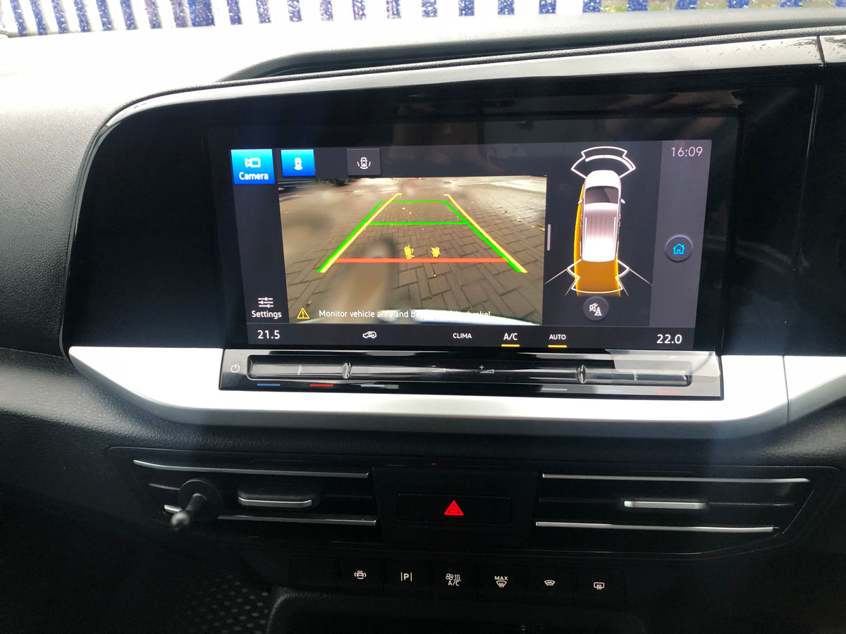 2025 FORD TRANSIT 240  CONNECT LIMITED 2.0 AUTO!!!
