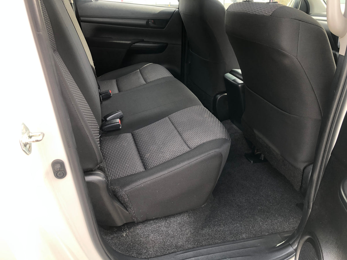 2023/73 TOYOTA HI LUX DOUBLE CAB ACTIVE 4x4
