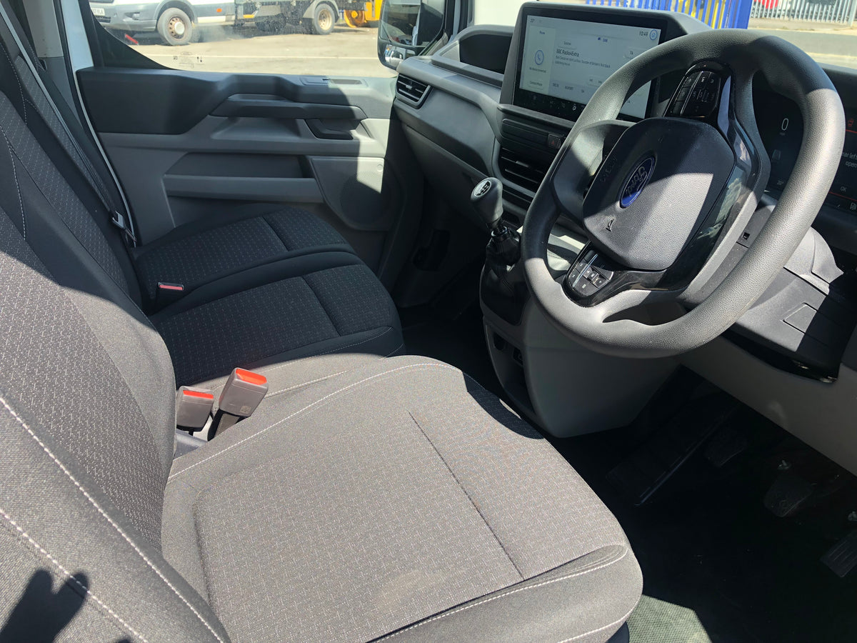 2024/24 NEW SHAPE  FORD TRANSIT 300 CUSTOM TREND L2H1 LWB