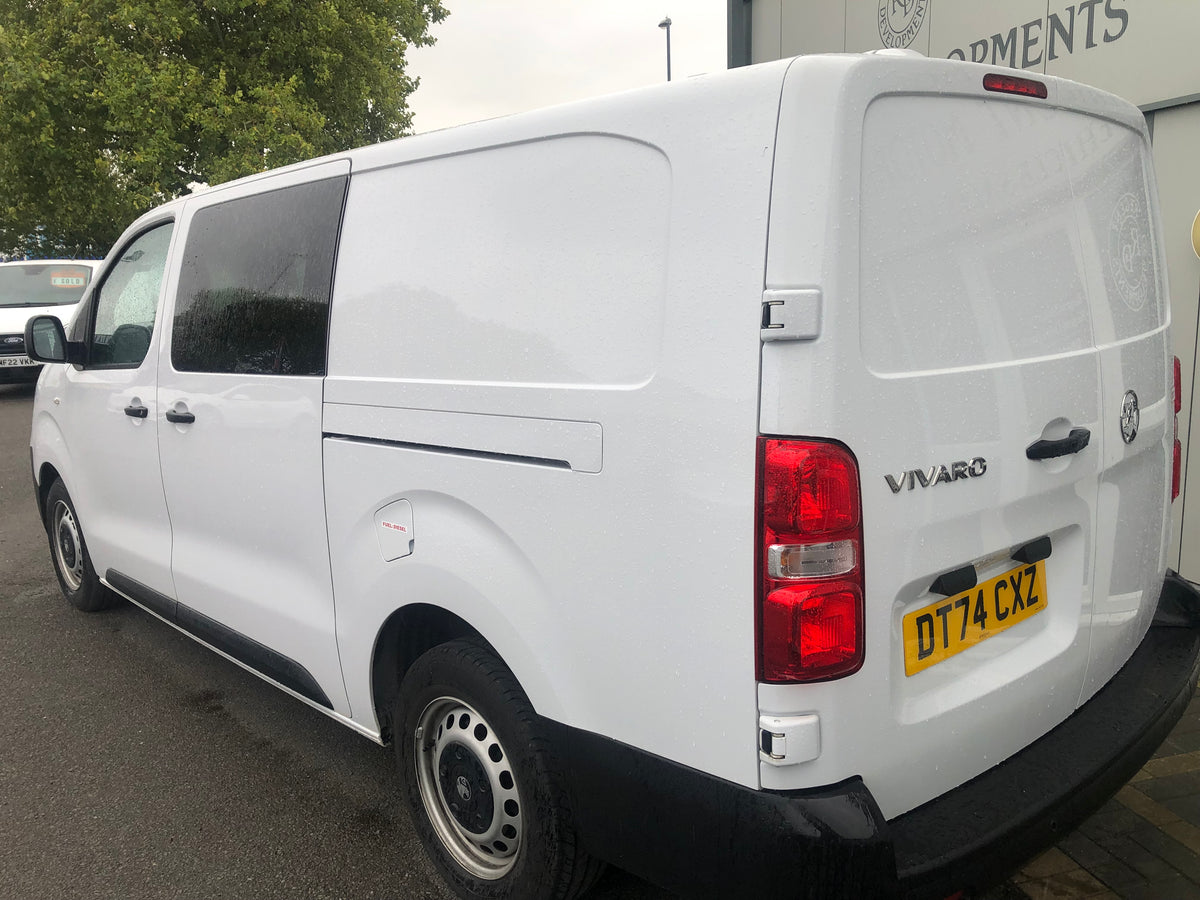 2024/24 VAUXHALL VIVARO XL 6 SEAT CREW VAN