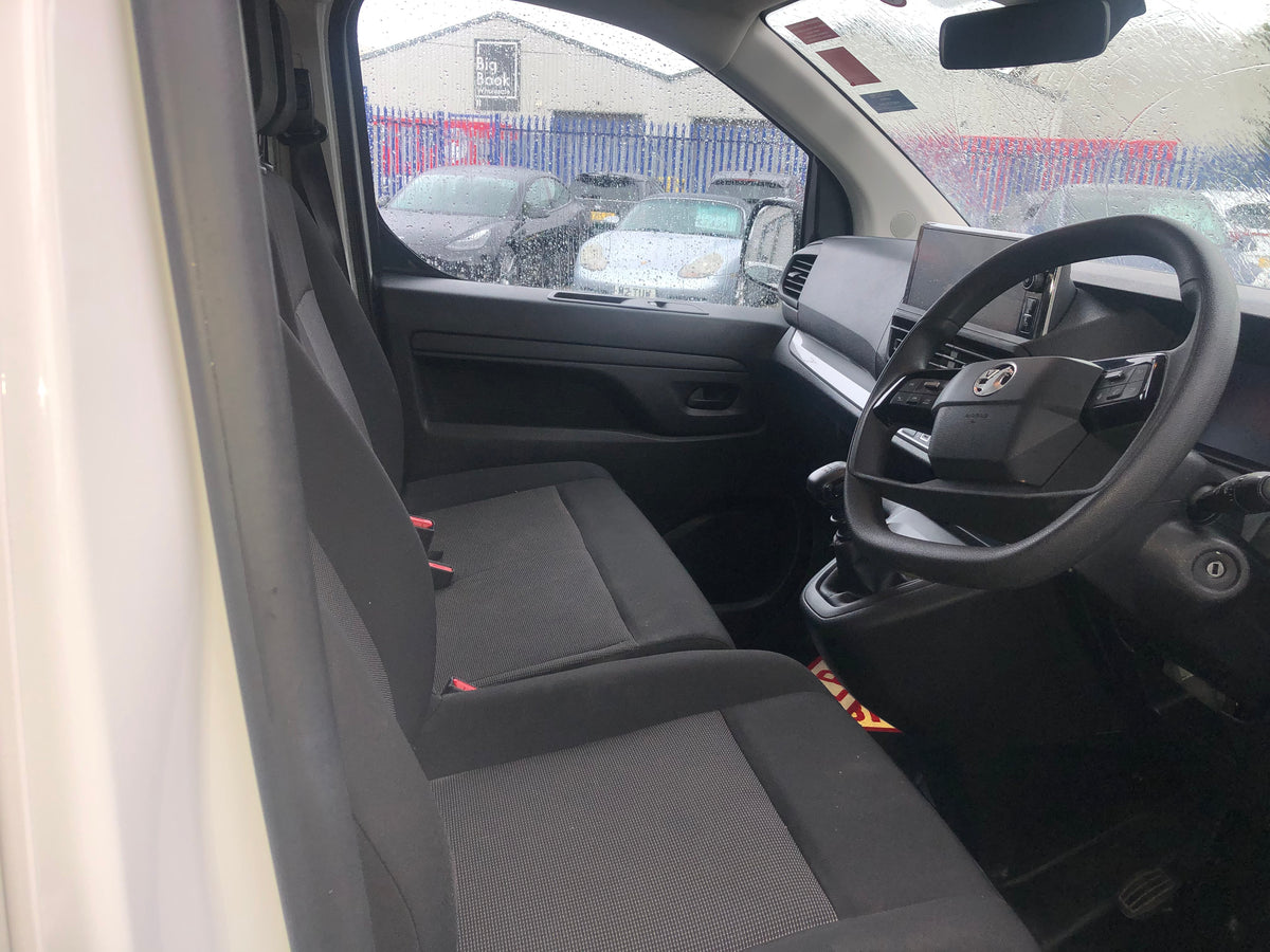 2024/24 VAUXHALL VIVARO XL 6 SEAT CREW VAN