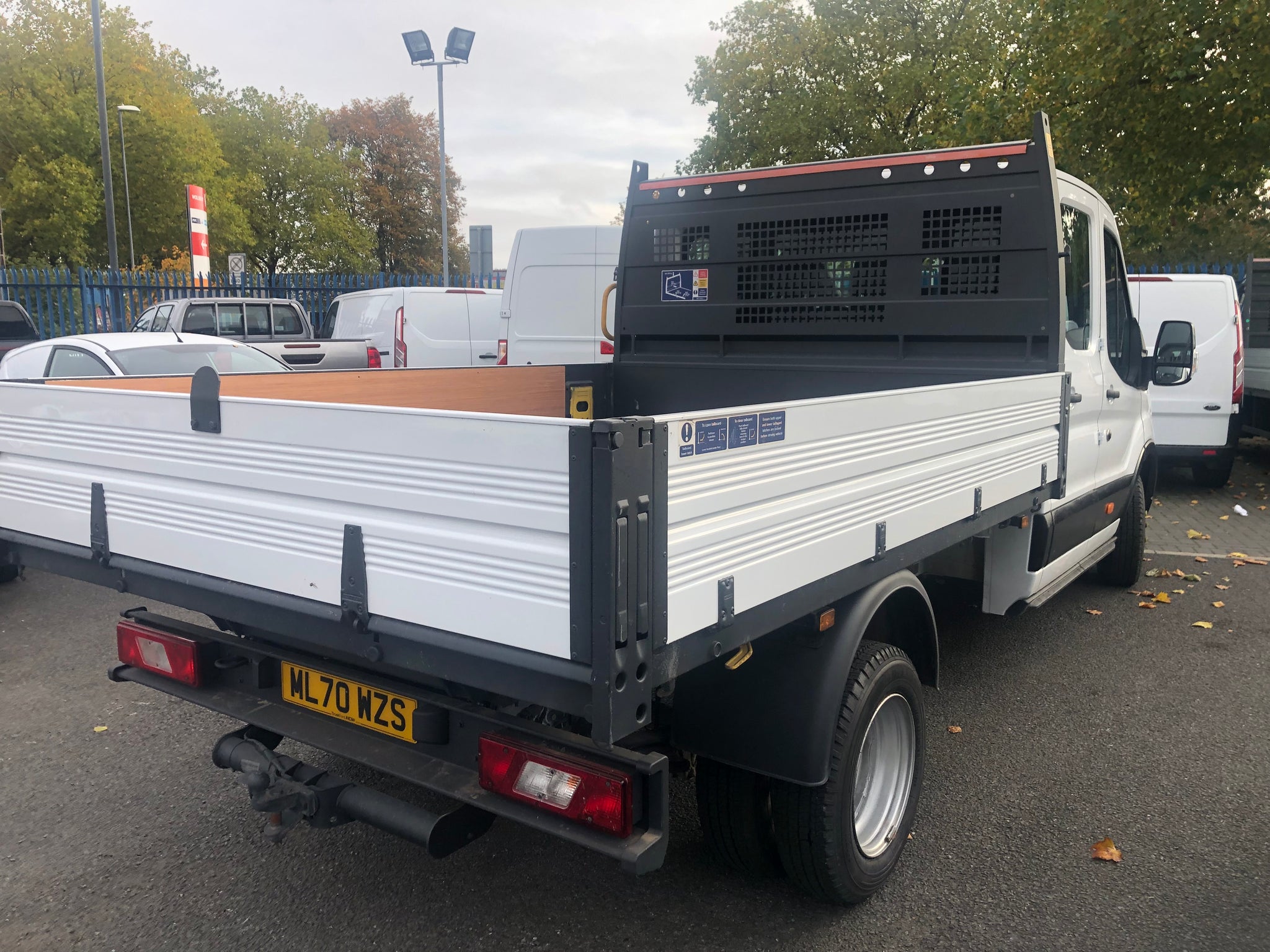 FORD TRANSIT CREW CAB TIPPER – RegentMotors