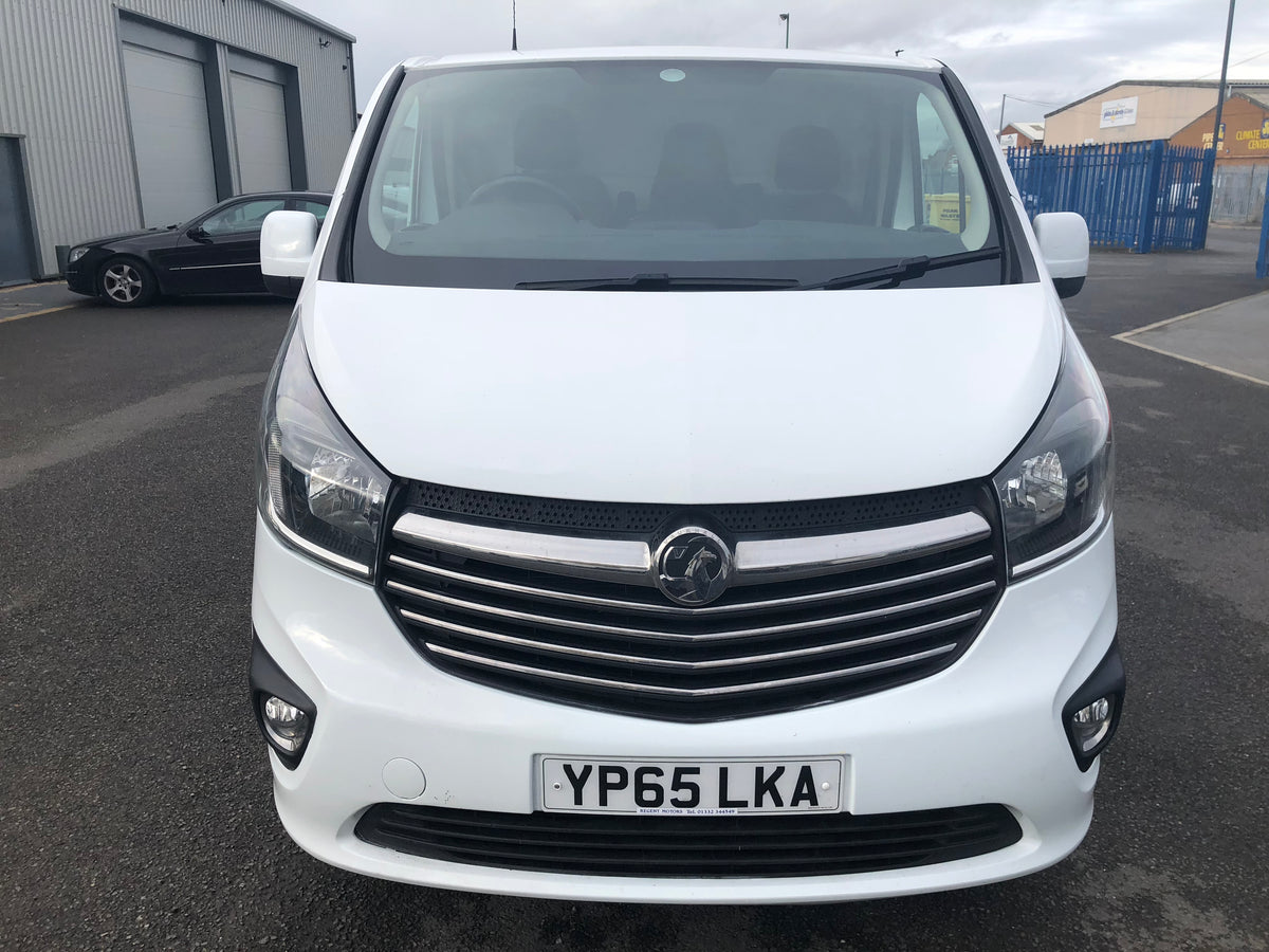 VAXHALL VIVARO SPORTIVE LWB