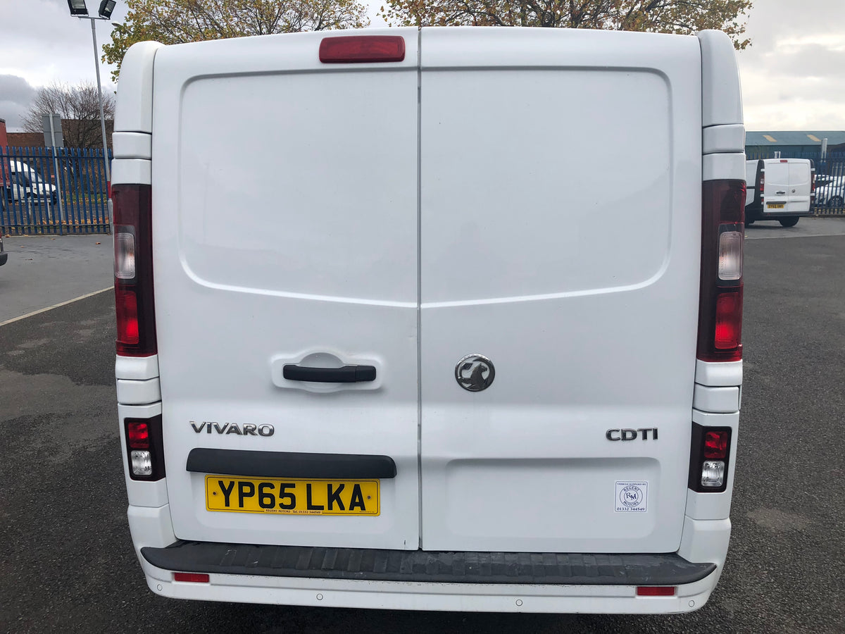 VAXHALL VIVARO SPORTIVE LWB